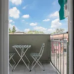 Elegante Appartamento A 300 M Dalla Metro Zara